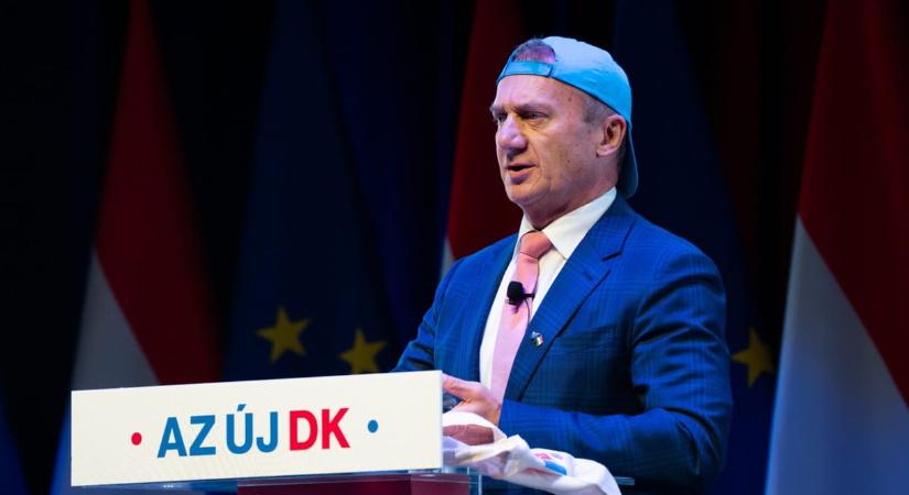 Varju László trendi deszkás tinédzserré változtatta magát