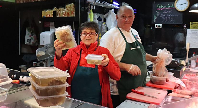 Kocsonya nélkül mit ér az ősz? Mindegyiknek ez a fűszer a szíve-lelke, de csak a miskolci pislog