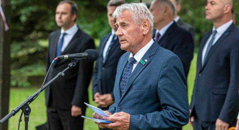 Firtl Mátyás: A szekularizált és plurális Európa gondjaira a megoldás ma (is) a kereszténydemokrácia lehet