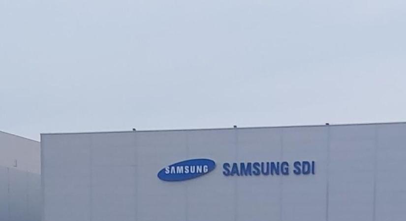 Fordulat: nem gyárthat akkumulátorokat a gödi Samsung-gyár