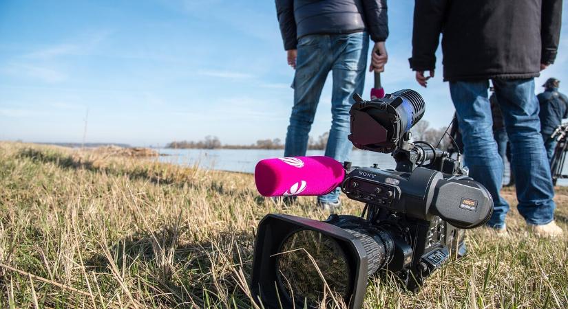 CSÖKKEN AZ ÚJSÁGÍRÓSZAKMA VONZEREJE
