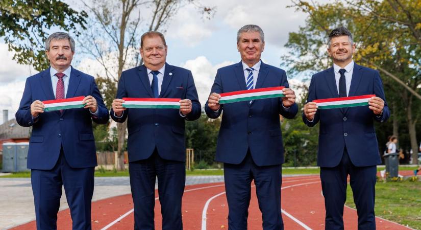 Révbe ért a Hajdúszoboszló nagy projektje, fotókon mutatjuk a megújult sporttelepet – fotókkal, videóval