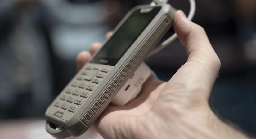 HMD feltámasztja a legendásan strapabíró Nokia 800 Tough-ot
