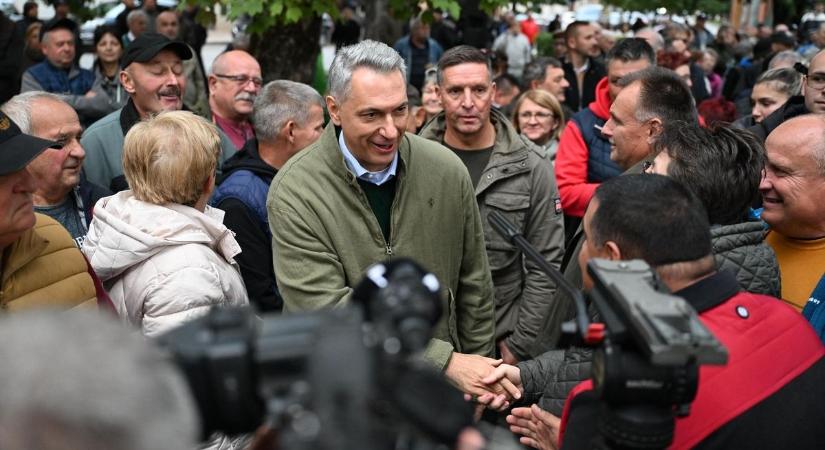 Lázár János elegánsan tette helyre a fórumán bekiabáló tiszásokat (VIDEÓ)