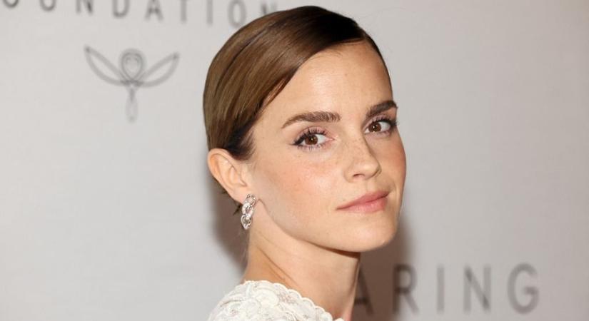 Emma Watson elképesztő gyémántgyűrűt villantott: azonnal beindultak a találgatások