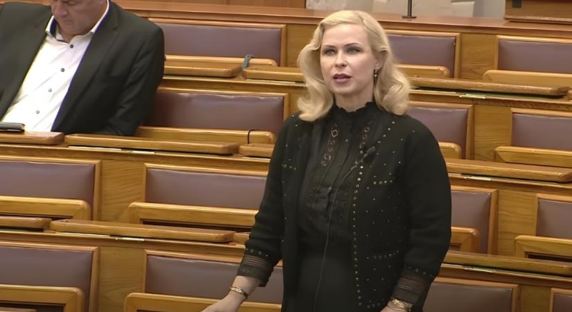 Minden támadás csak megerősít minket - Juhász Hajnalka keményen üzent a baloldalnak az Országgyűlésben