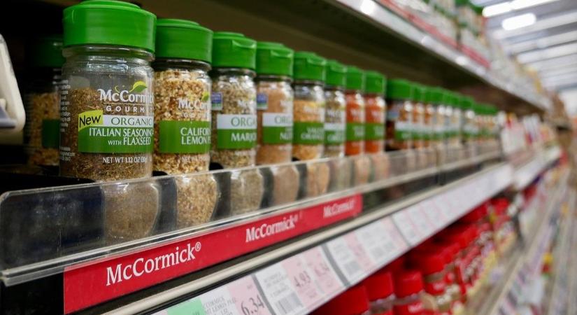 Trump elsózta a McCormick levesét, a fűszergyártó semlegesítené a csípős hatást