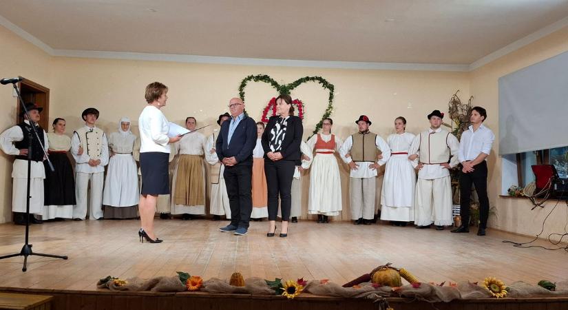 Negyven éves jubileumát ünnepelte a néptánccsoport