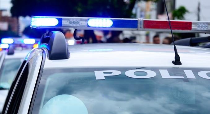 Nem először támadhattak örökbefogadott gyerekei késsel a polgármesterre