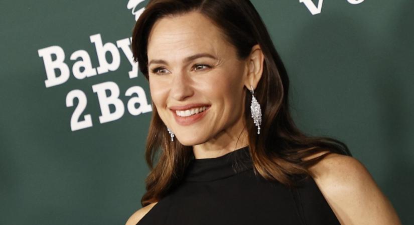 Porkék és fa – Jennifer Garner álomkonyhája, a csendes luxus tökéletes példája
