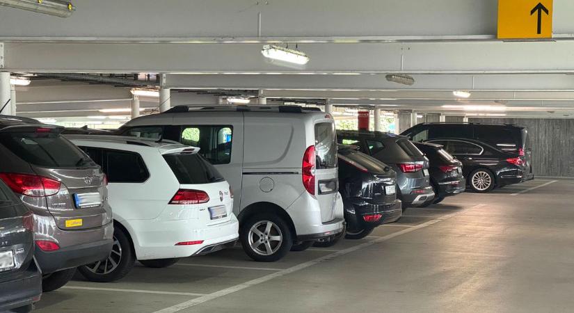 Garázsláz: berobbant az ingatlanpiac rejtett szegmense – már befektetésnek is kiválóak a méregdrága parkolóhelyek