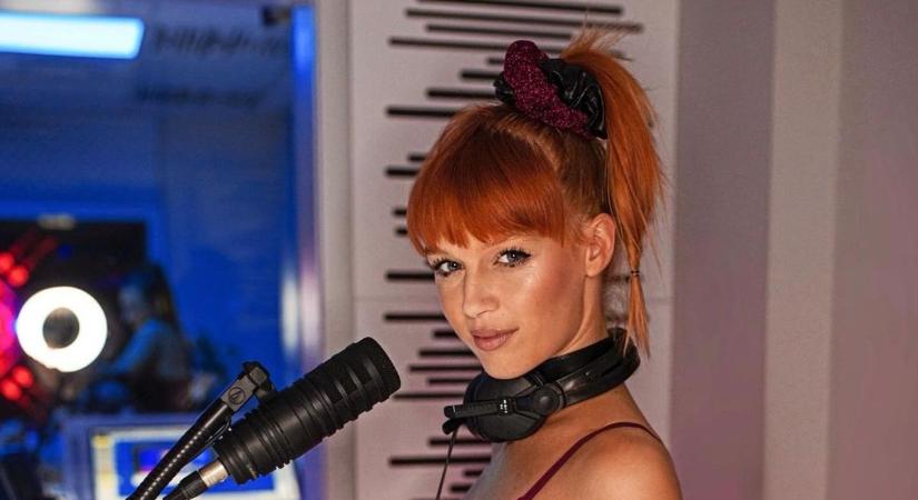 Yamina konyhai hackje felrobbantotta a netet– ilyenre még nem használták a búvárszemüveget!