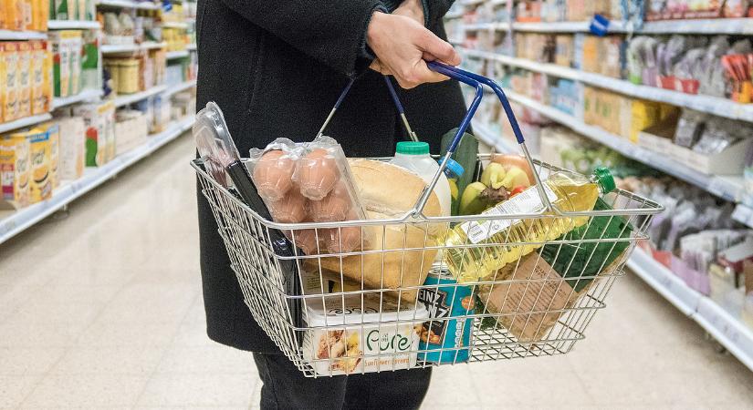 Az egekbe szökött a csoki, a tojás és a kávé ára egy év alatt - itt vannak a legfrissebb adatok