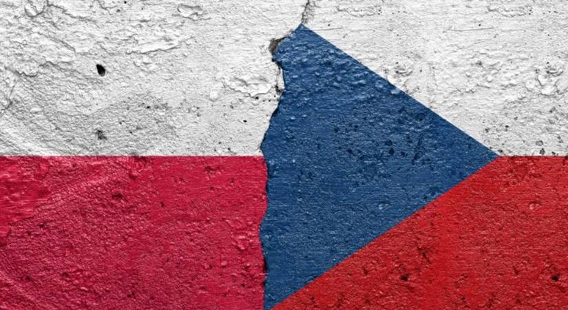 A Tusk-kormány területeket követel, kisebb lehet Csehország