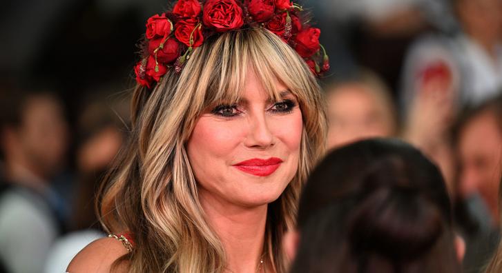 Heidi Klum a párizsi divathéten tért vissza a kifutóra