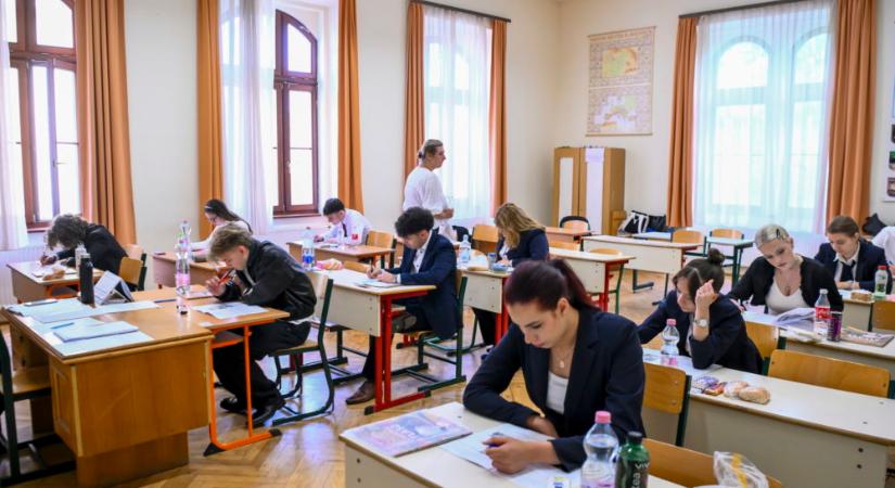 Pénteken kezdődnek az őszi érettségik