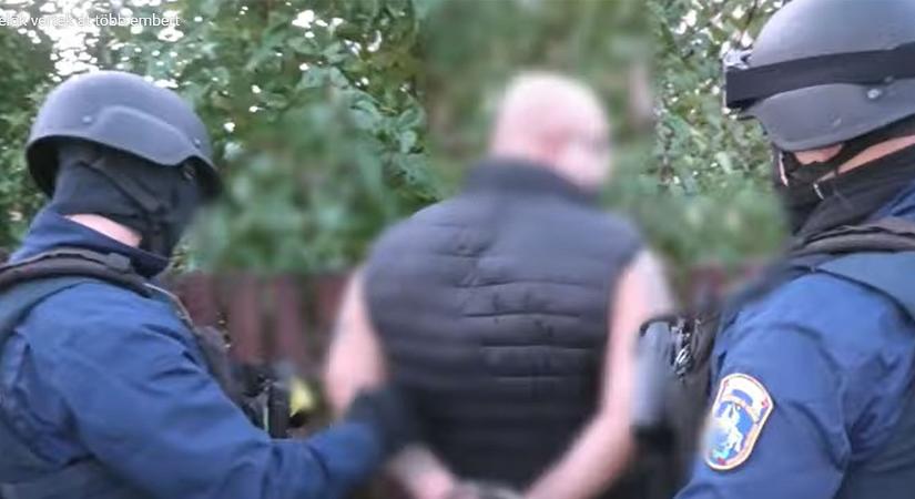 Álszerelőket fogtak a debreceni rendőrök, zsarolták, fenyegették is áldozataikat – videóval