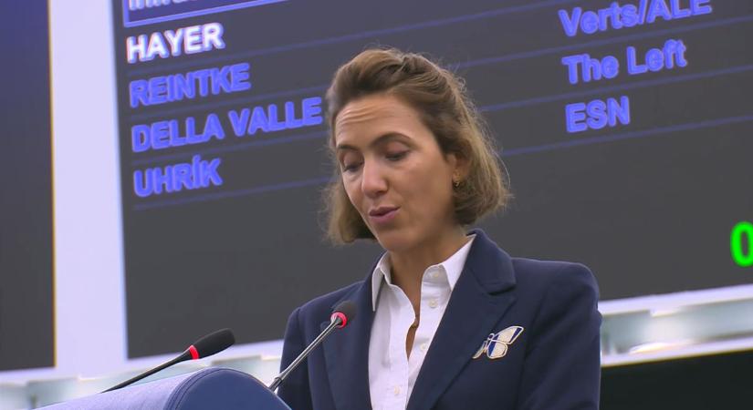 Őrület az EP-ben: „Orbán magyar drónokat küld Ukrajna légterébe”, ezért meg kell büntetni!