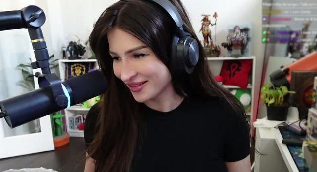 Peak Twitch: Élő adásban szült egy pornós, még a CEO is gratulált a gyerekhez