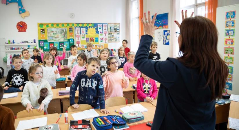 „Ha a magyar szülők tudnák, mit szenved el a gyerekük az iskolában, nem lenne ez egy ilyen békés ország”
