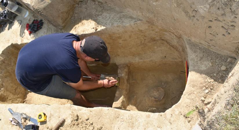 Ismeretlen avar kori temetőre bukkantak Lábatlan határában