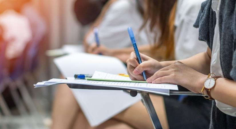 Itt ingyen tanulhatsz szakmát, sőt, még fizetnek is