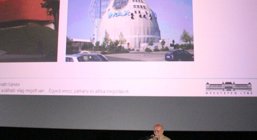 Eresz-párkány-attika: Az épületburok volt a téma a szeptemberi Metszet Építész Tervezői Napon