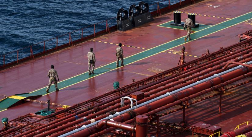 Zelenszkij: Oroszország az árnyékflottájáról indítja a drónjait Európa felé