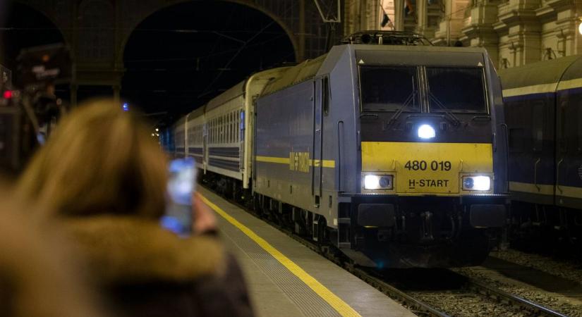 Sokkoló eset Komáromban: ittas férfi támadt a vasutas nőre