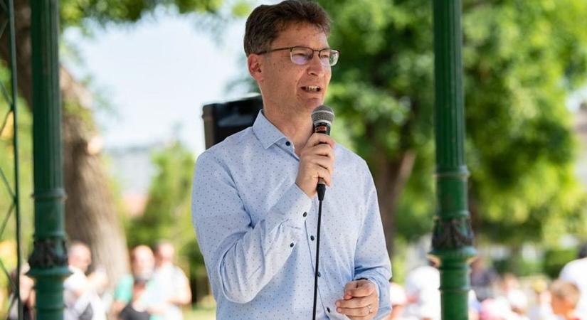 Megnyugtató üzenet érkezett a jobboldal számára egy tapasztalt vezetőtől: a Fidesznek vannak érvei, jövőképe, jelöltjei és szakpolitikusai