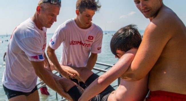 Rekordnyarat zártak a vízimentők: több ezer bajbajutottat láttak el