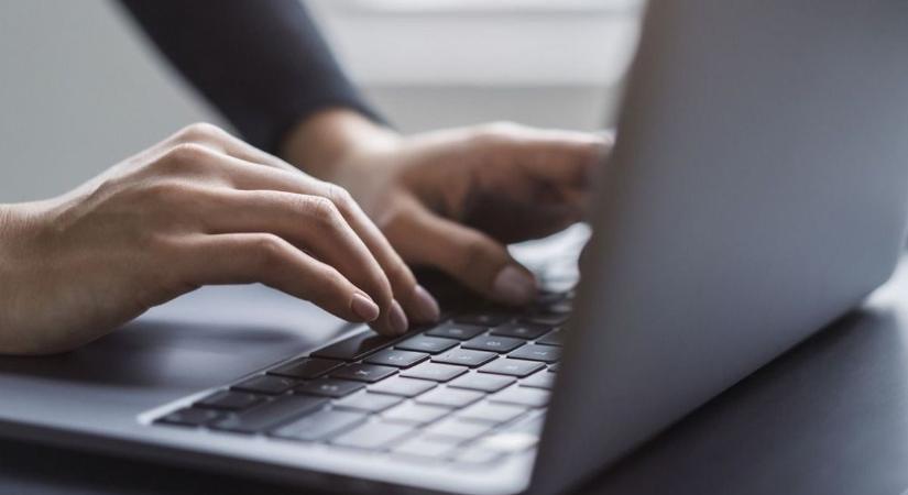Új csalási hullám terjed az interneten, egyetlen kattintás és eltűnhet a pénze