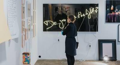 A kortárs művészet legjava a mainstreamen innen és túl – Új helyszínen vár az Art Market Budapest