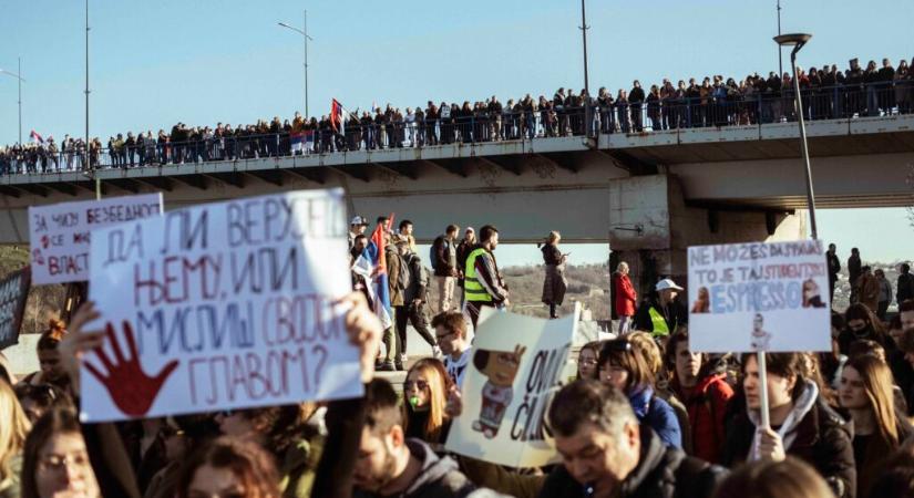 Ekkor kelnek útra a november elsejére Újvidékre gyalogló belgrádi diákok