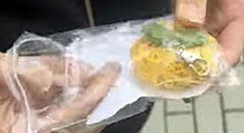 Elrejtett meglepetések Szombathelyen: Éva néni gesztusai a bizonyíték, vannak még jó emberek - videó