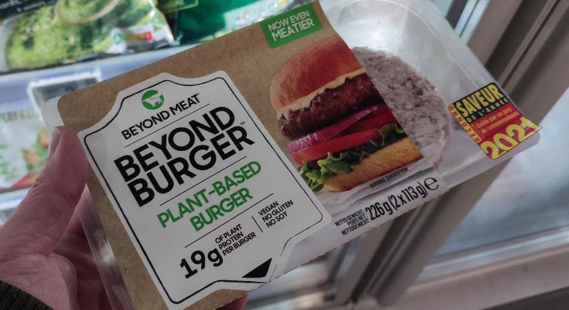 Betiltották az EU-ban a vegakolbász és vegaburger elnevezéseket