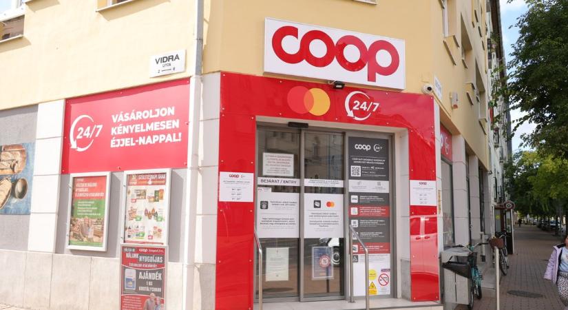 Ki lopni, ki aludni tért be – a mesterséges intelligencia eddig bírta, végül embert kellett hívni az első okosboltba