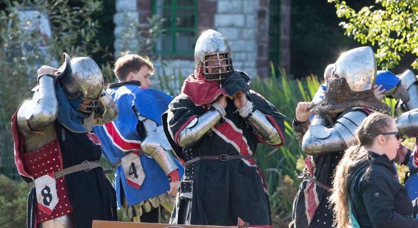Élő középkor Veszprémben: buhurt, fegyverek és lovagi hagyományok