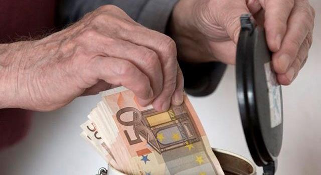 A német kormánynak a nyugdíjkorhatár 73 évre való emelését javasolják