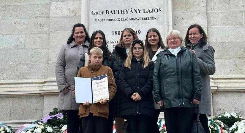 Egyedi fiatalok nyerték a Batthyány-fődíjat - A falu és a család kapcsolata ma is szoros
