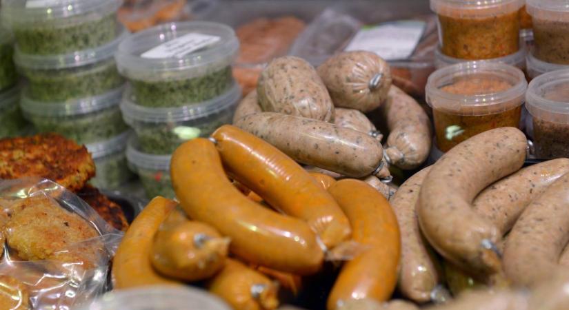 Betiltja a húsra utaló elnevezéseket a húsmentes termékek esetében az EP