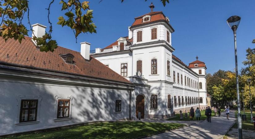 Magyarország egyik legszebb kastélya a tét: most dől el, kihez kerül – megszólalt a polgármester