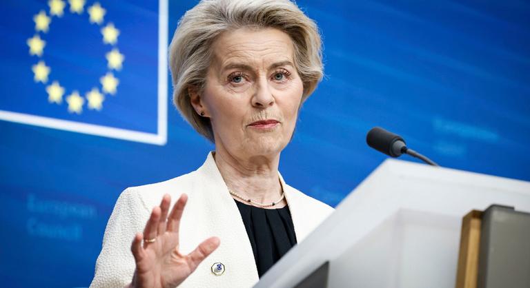 Ursula von der Leyennek nagyobb gondja is akad, minthogy az Európai Parlamentben meg akarják buktatni