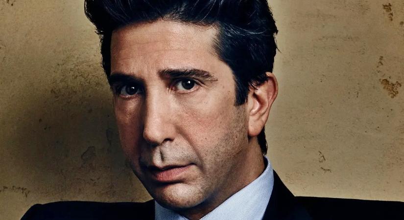 Most ünnepli 59. születésnapját David Schwimmer – Íme 8 meglepő érdekesség a Jóbarátok sztárjáról
