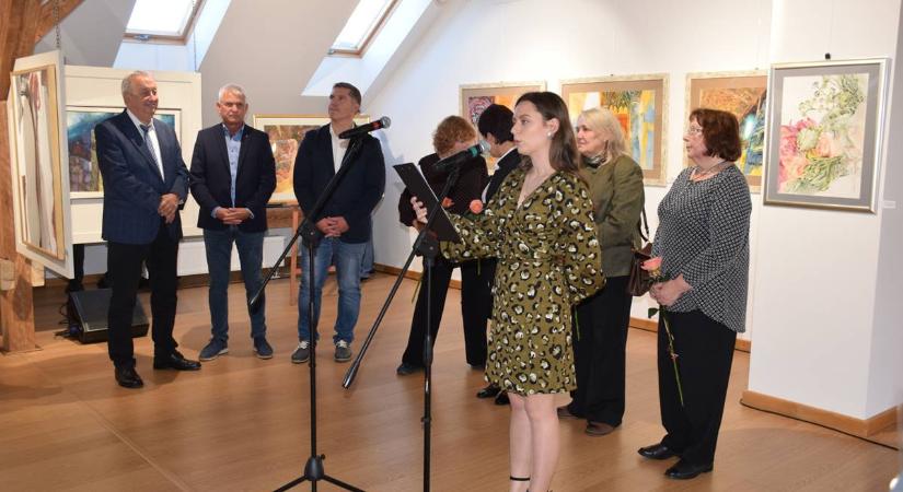 A Nova Forma egyesület tagjainak kiállításán a Munkácsy Mihály Magyar Házban - Négy karakter, négy világlátás, négy stílus