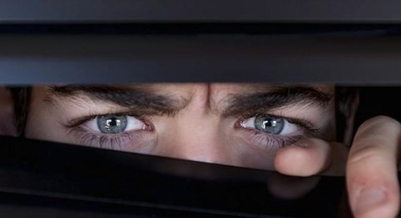 Egyelőre nem fog mindenki internetes chatjébe belenézni az EU
