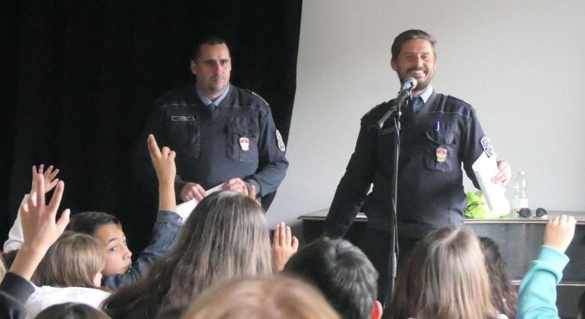 A megelőzés kulcsa a beszélgetés – drogprevenció a fiatalokért
