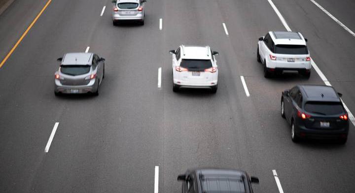 Csapdákat helyeztek ki a magyar utak mellett: veszélyes jelenséget előznének meg vele