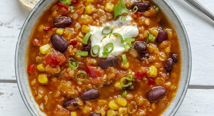 Ínycsiklandó, húsmentes chilis bab: laktató ebéd egyszerűen