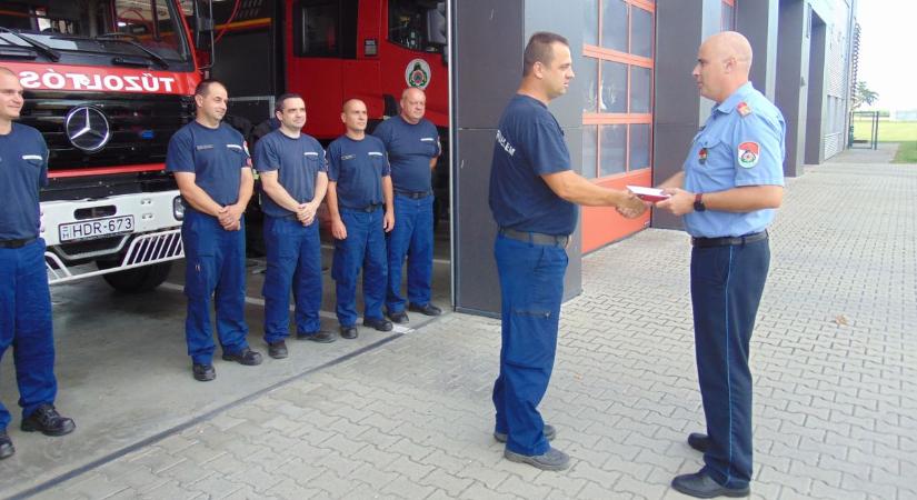 Somogyi tűzoltókat tüntettek ki - mutatjuk a részletes listát!